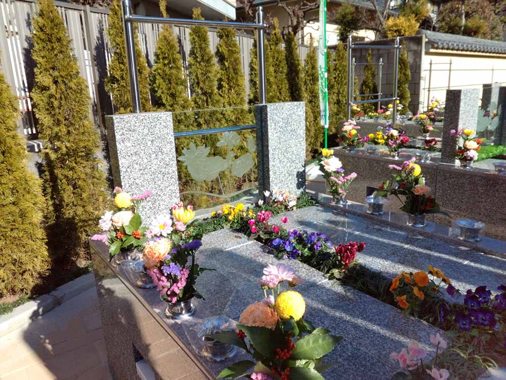 樹木葬「アルベリ」「あおい」（世田谷区） | 墓地・霊園・墓石のこと